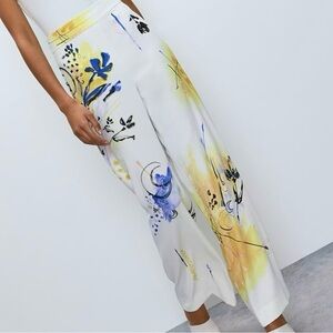 Babaton size 4 Floral Print Wide-Leg Pants